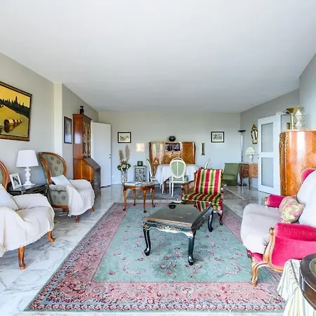 아파트 Absea Belles Terres C