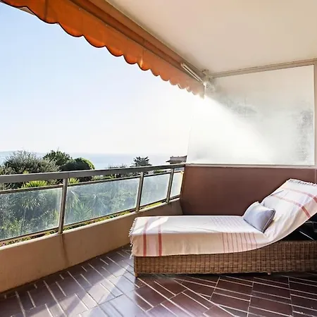 Vue Er Grande Terrasse Piscine Bail Mobilité Apartment