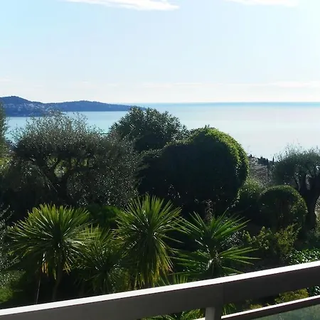 Vue Er Grande Terrasse Piscine Bail Mobilité Apartment *